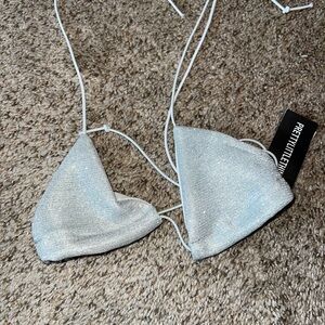 PRETTYLITTLETHING Bikini Top S